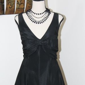 Nicole Miller Collection, Satin Bow formal dress